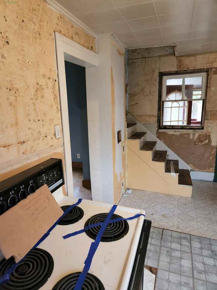 313 Mine Street - Photo 7 of 15