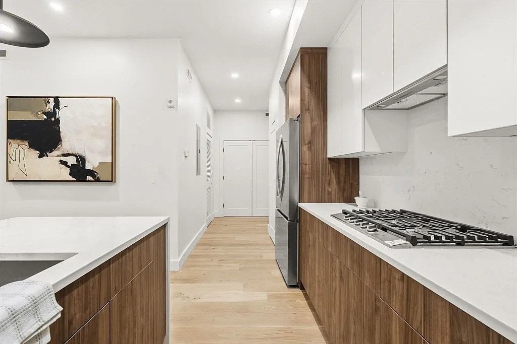 47 Condor Street, Unit 302 - Photo 2 of 17