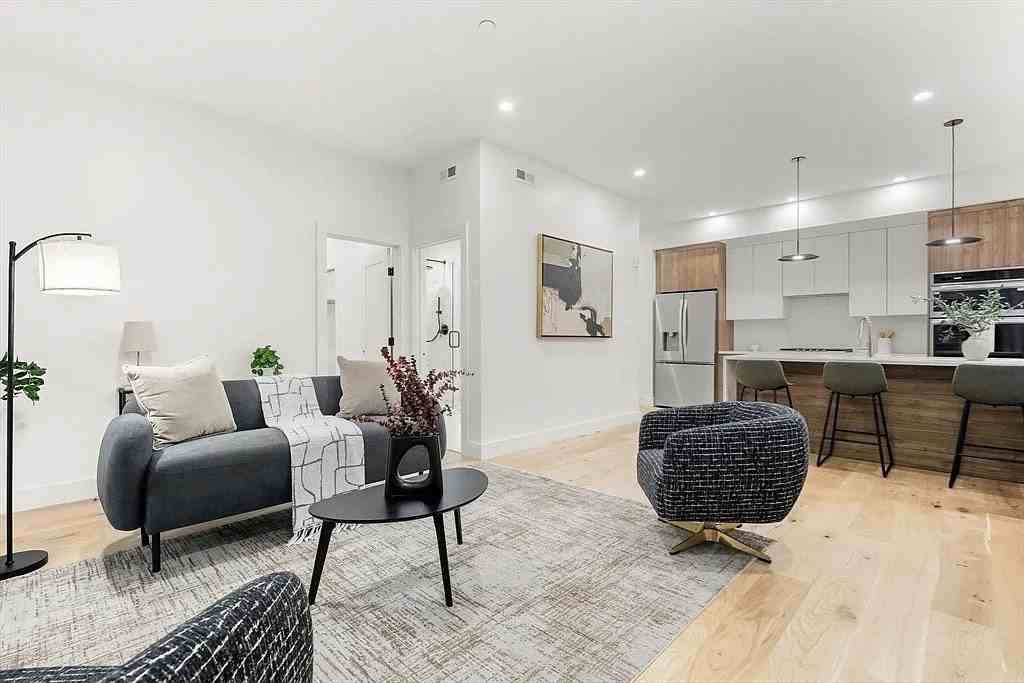 47 Condor Street, Unit 302 - Photo 7 of 17