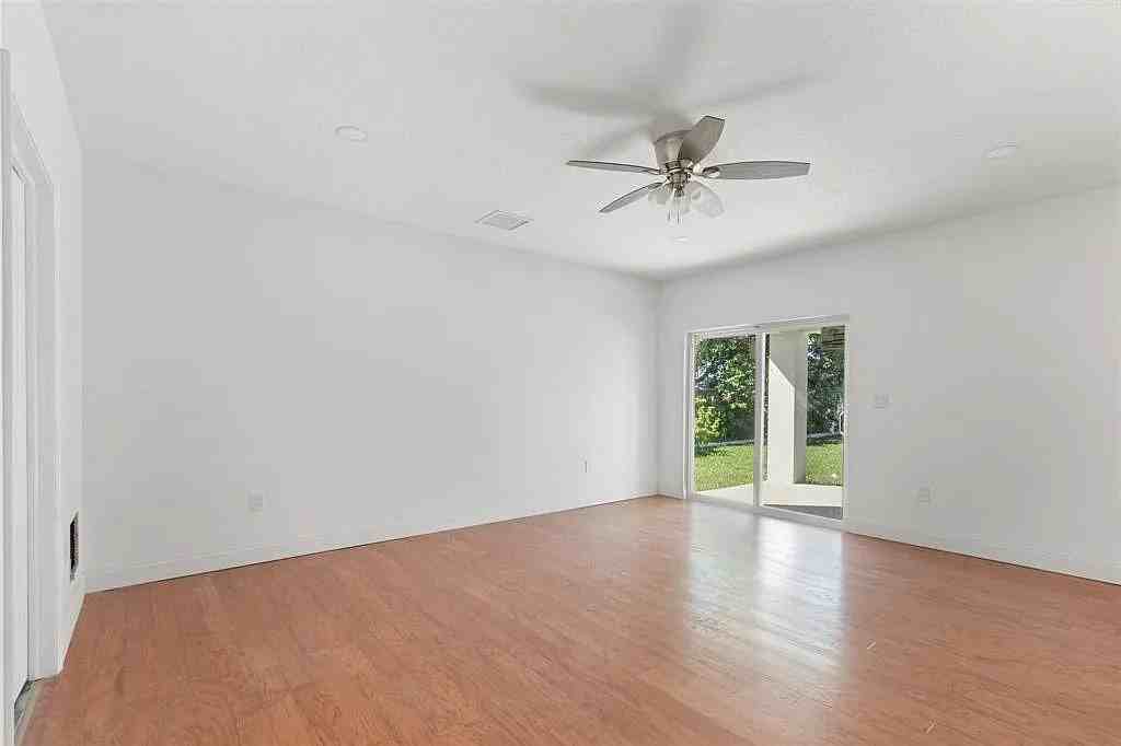 2908 Northwest 8th Court - Photo 2 of 9