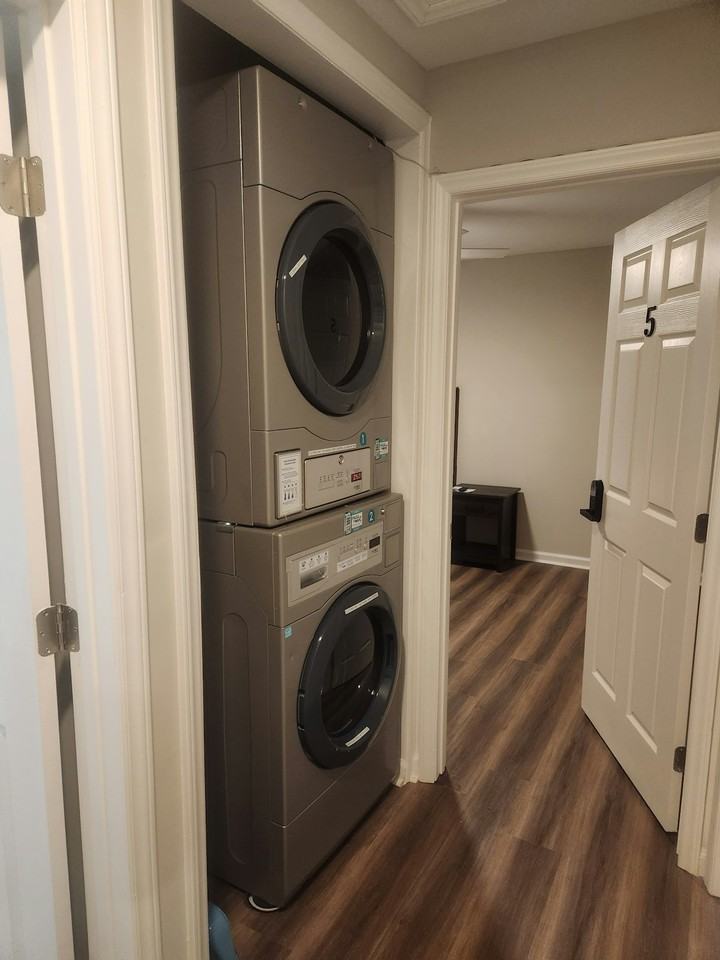 2626 Lasalle Street, Unit 1 - Photo 5 of 7