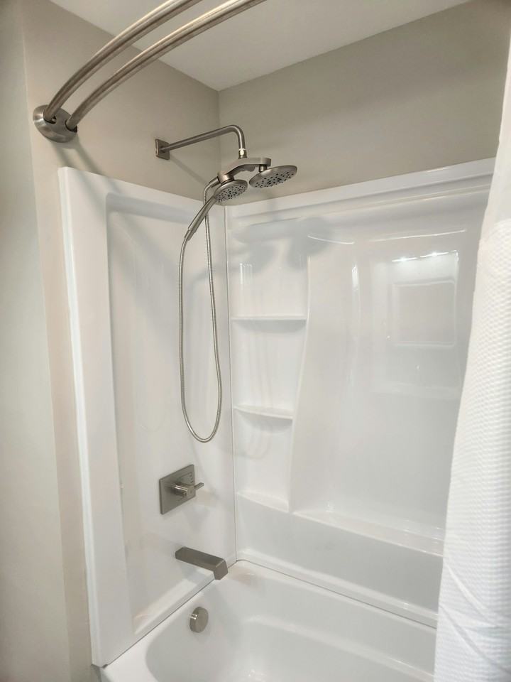 2626 Lasalle Street, Unit 1 - Photo 6 of 7