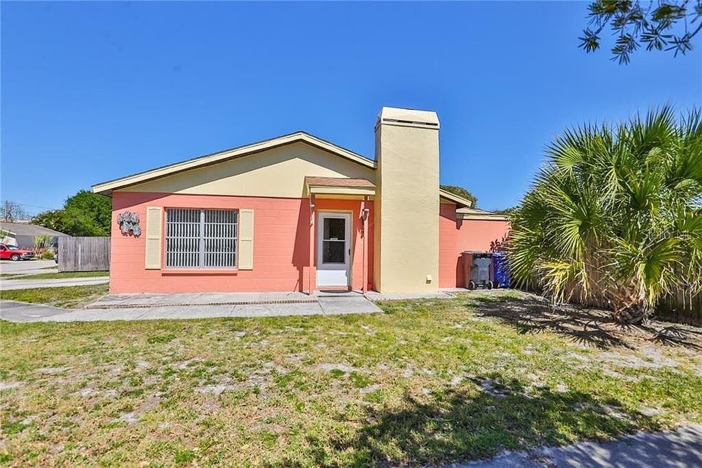 1202 Coolridge Drive - Photo 2 of 12