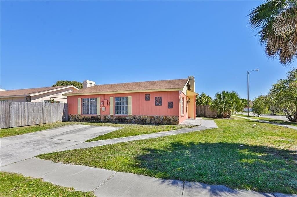 1202 Coolridge Drive - Photo 3 of 12