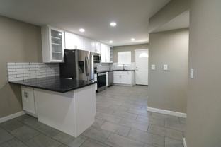 1 North Naco Way, Unit 3 - Photo 1 of 1