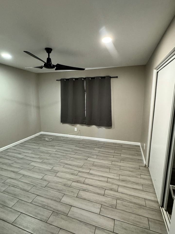 1013 East Commonwealth Place, Unit 1 - Photo 4 of 7