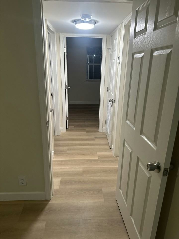 724 S 4th St, Unit C12 - Photo 5 of 11