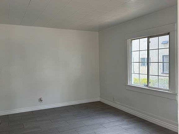 1076 Mira Mar Avenue - Photo 4 of 7