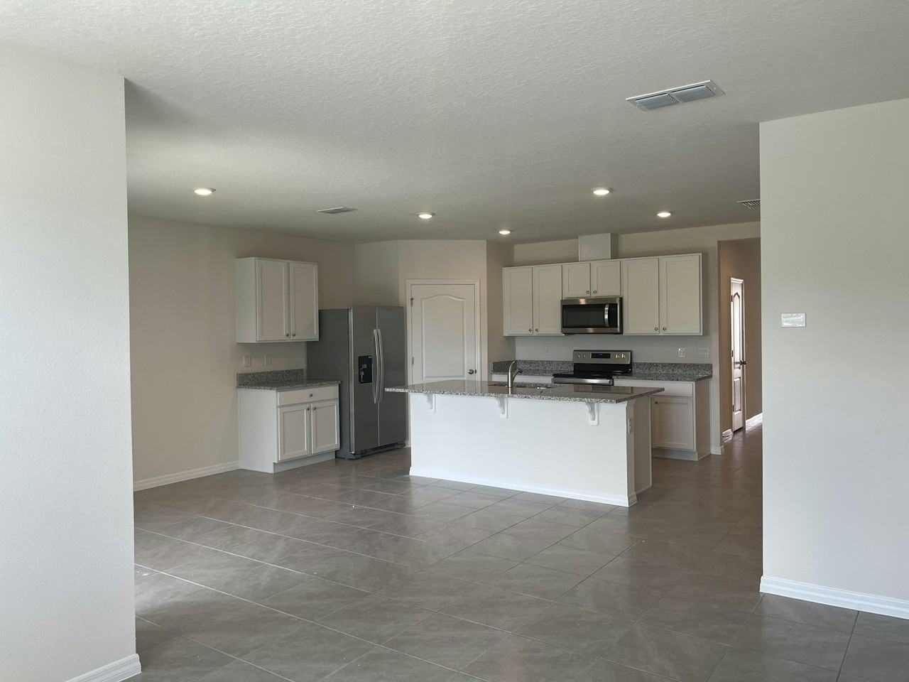 1829 Red Rock Road - Photo 4 of 14