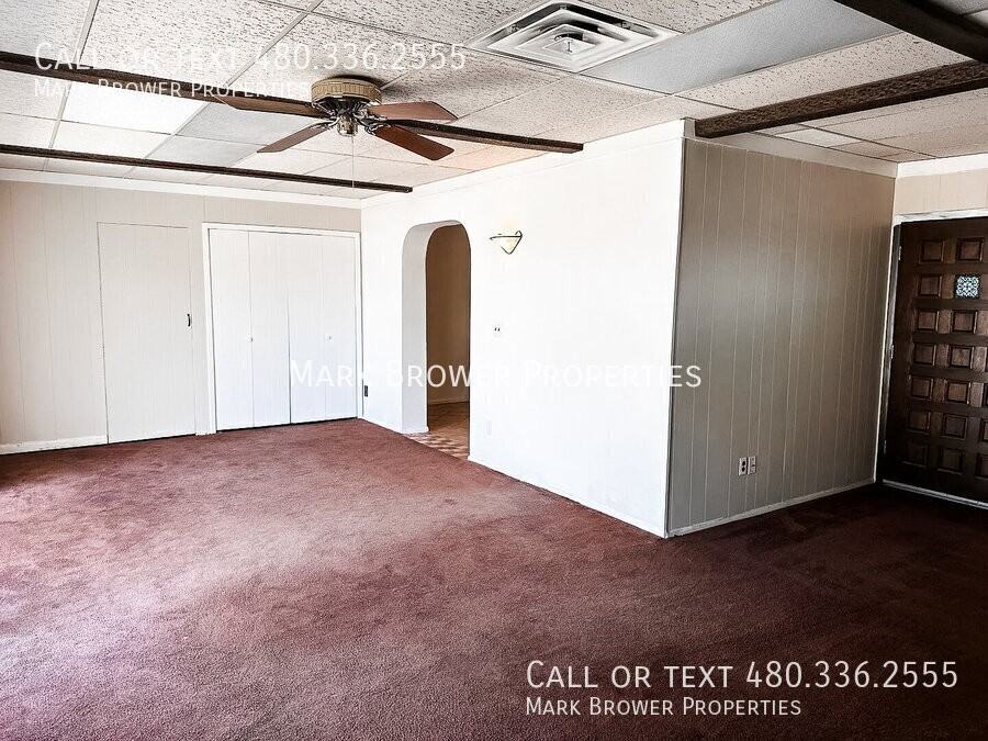 2114 W Myrtle Ave - Photo 6 of 13