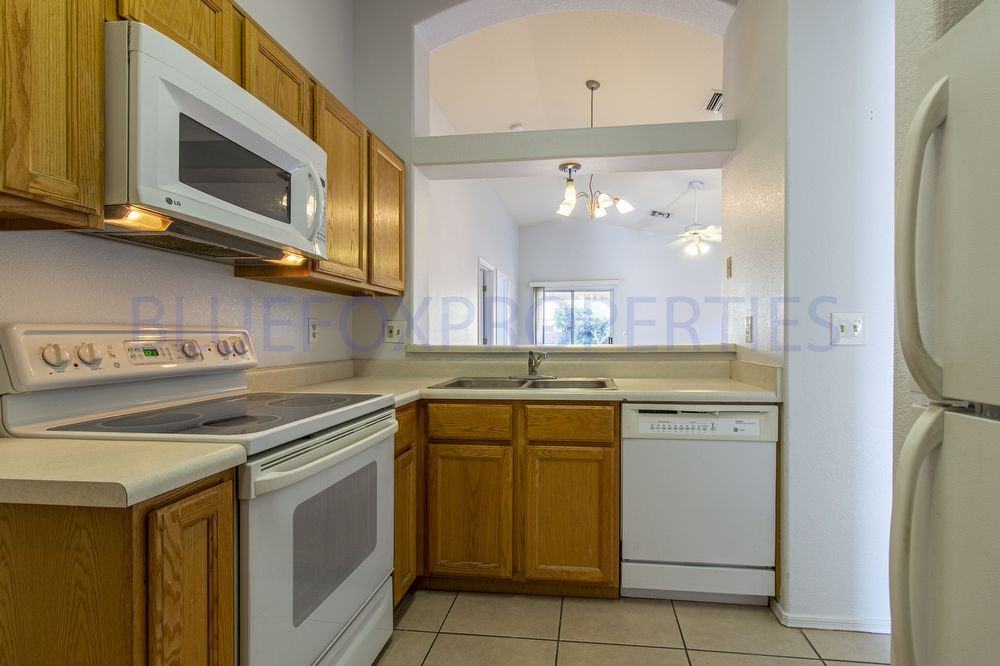 7845 S Kilbrennan Way - Photo 5 of 21