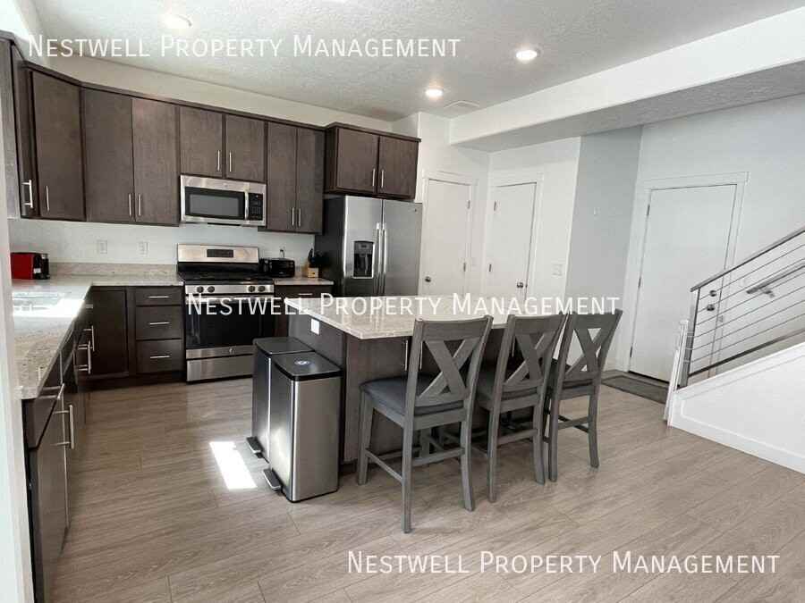 4993 W Daybreak Pkwy - Photo 3 of 20