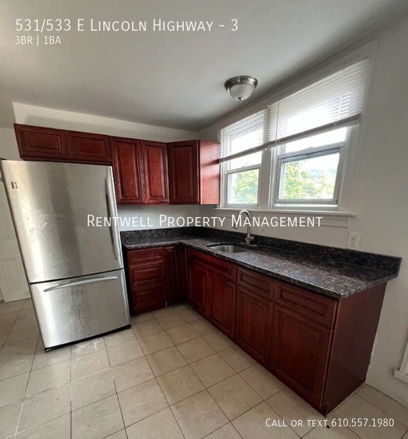 LINCOLN & #3 - Photo 3 of 7