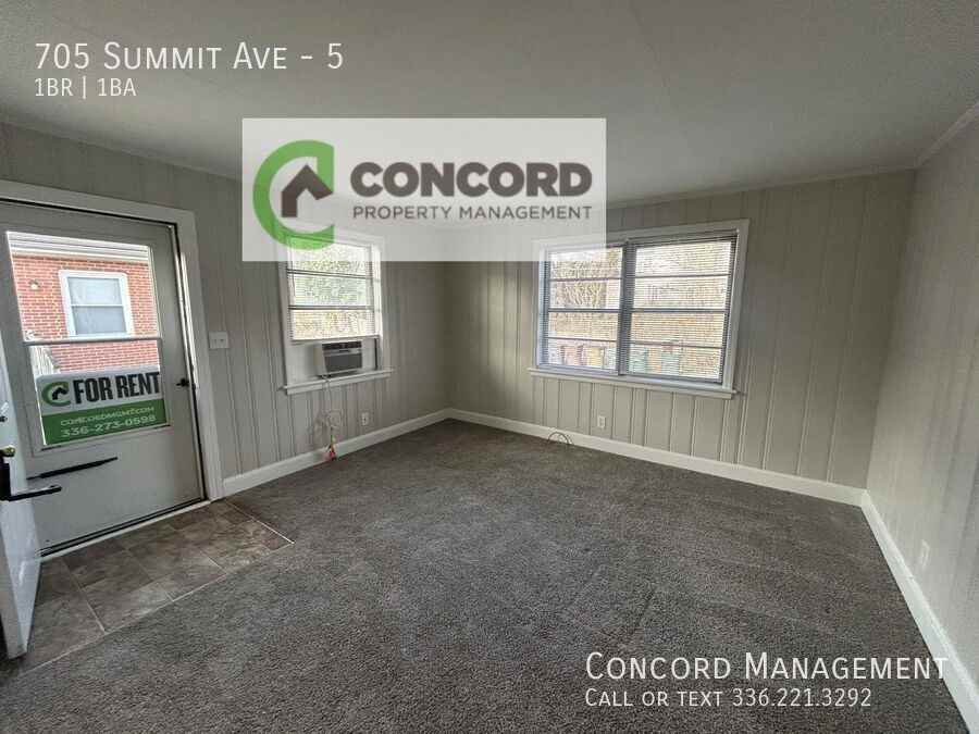 705 Summit Ave #5 - Photo 3 of 10