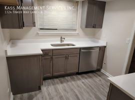 featured image of 1324 Tinker Way Lane #B