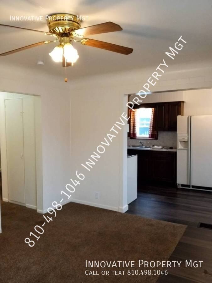 2106 E Bristol Rd - Photo 7 of 45