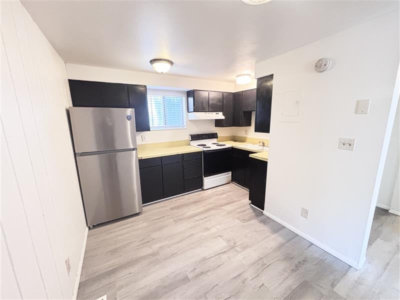 325 W 100 S #3 - Photo 2 of 21