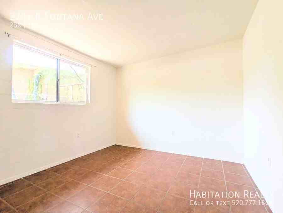 2734 N Fontana Ave - Photo 7 of 15