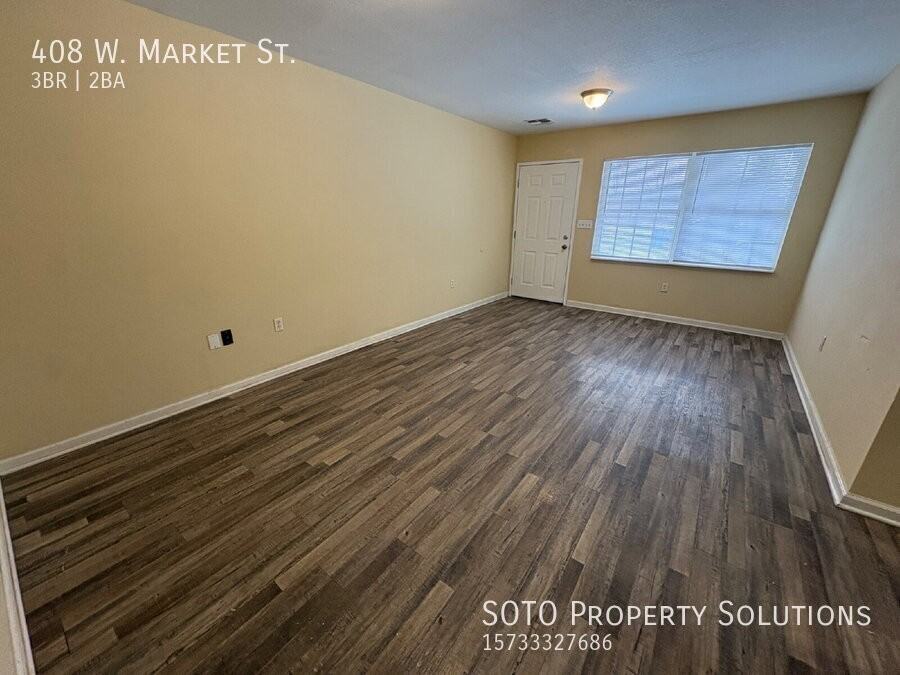408 W Market St - Photo 2 of 10