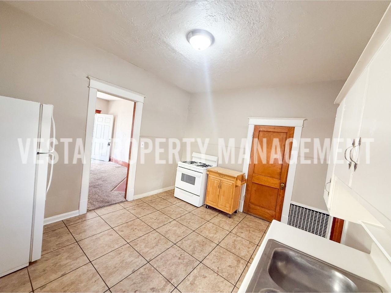 2273 Jefferson Ave #2 - Photo 3 of 12