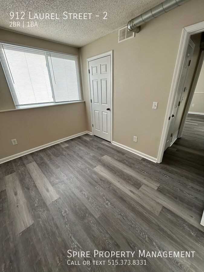 912 Laurel St #2 - Photo 3 of 5