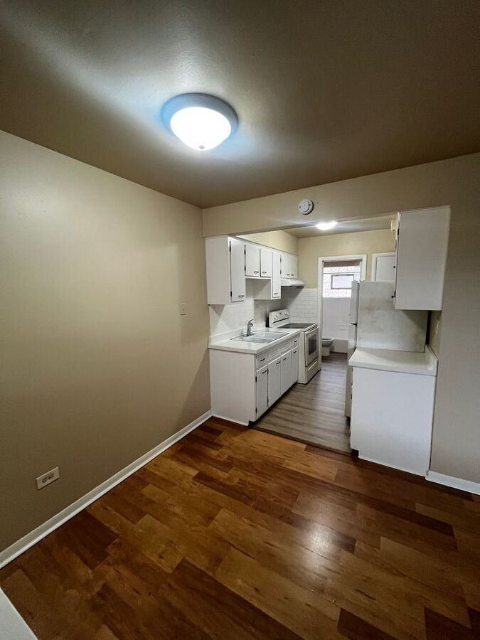 4319 S Harlem Ave #7 - Photo 3 of 9