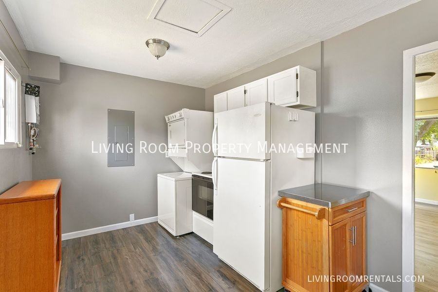 4819 Ne 86th Ave - Photo 7 of 13