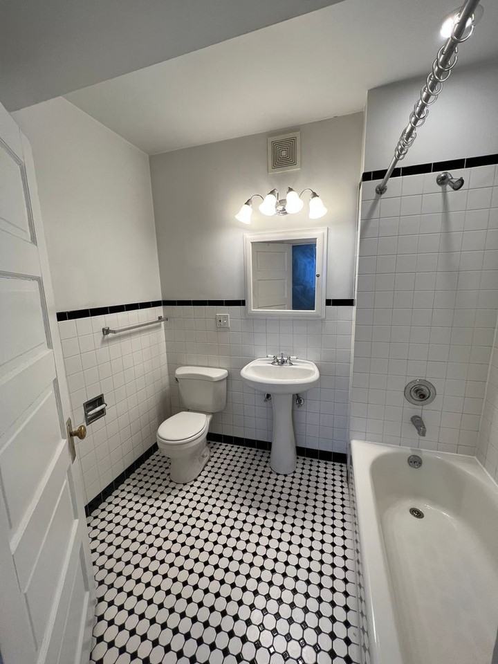 3614 N Paulina St #3614G - Photo 5 of 6