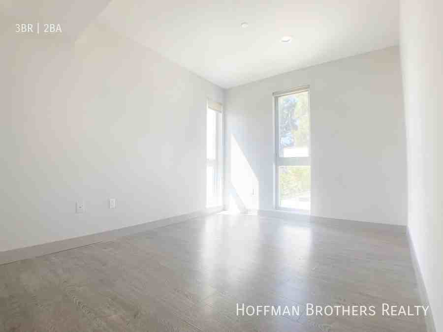 3714 Kelton Ave #304 - Photo 6 of 9