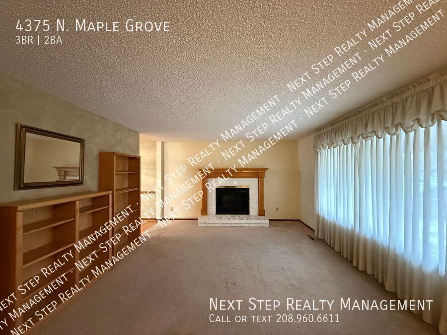 4375 N Maple Grove Rd - Photo 2 of 19