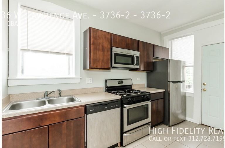 3736 W Lawrence Ave #3736-2 - Photo 6 of 11