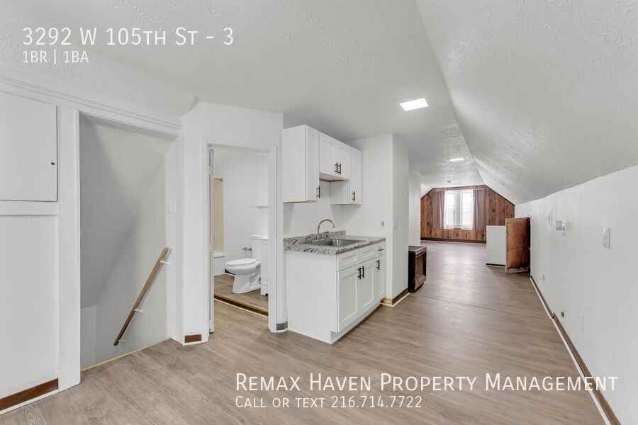 3292 W 105th St #3 - Photo 4 of 14