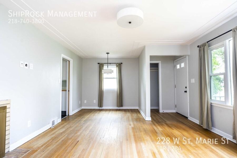 228 W Saint Marie St - Photo 2 of 14