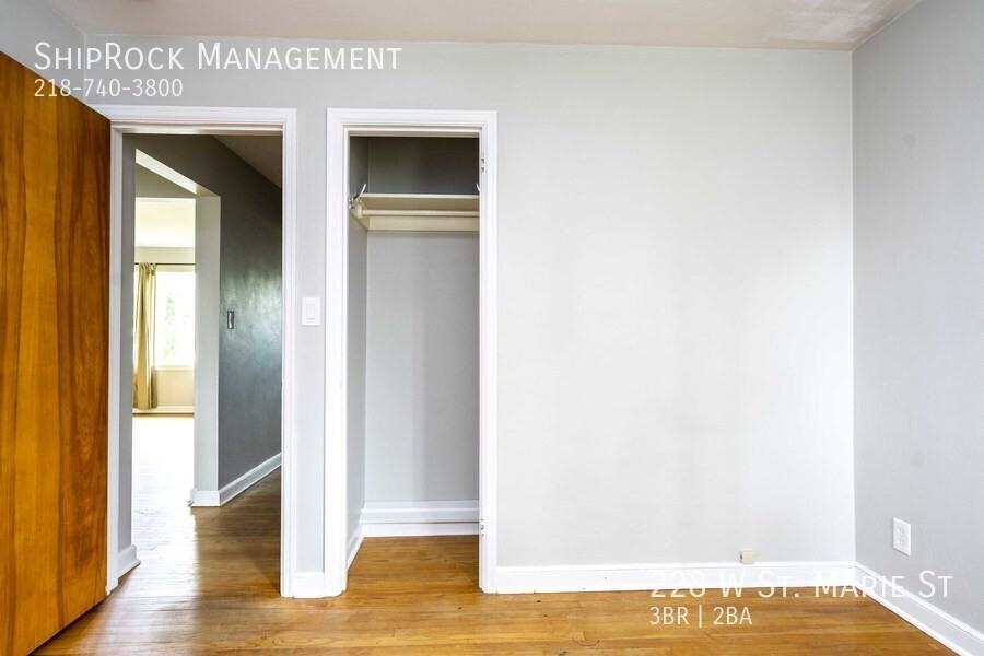 228 W Saint Marie St - Photo 5 of 14