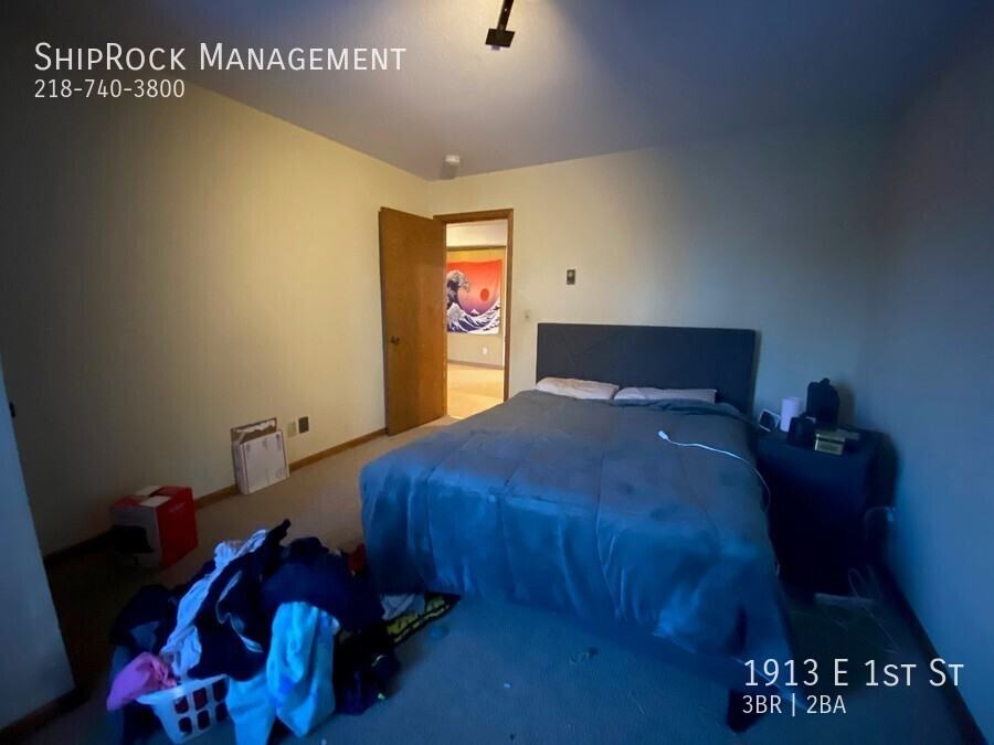 1913 E 1st St - Photo 4 of 17