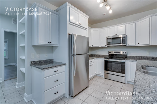 210 Creekside Ln - Photo 2 of 7