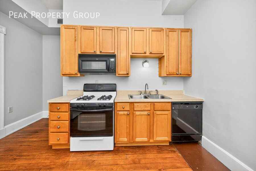 213 E University Ave Apt 5b - Photo 4 of 9