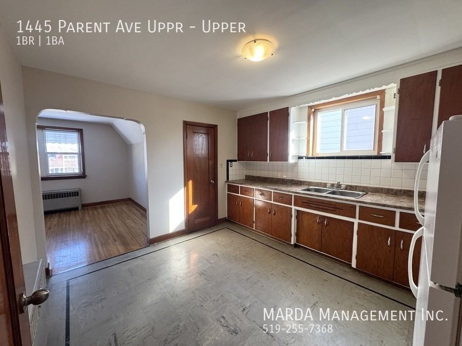 1445 Parent Ave Uppr - Photo 3 of 25
