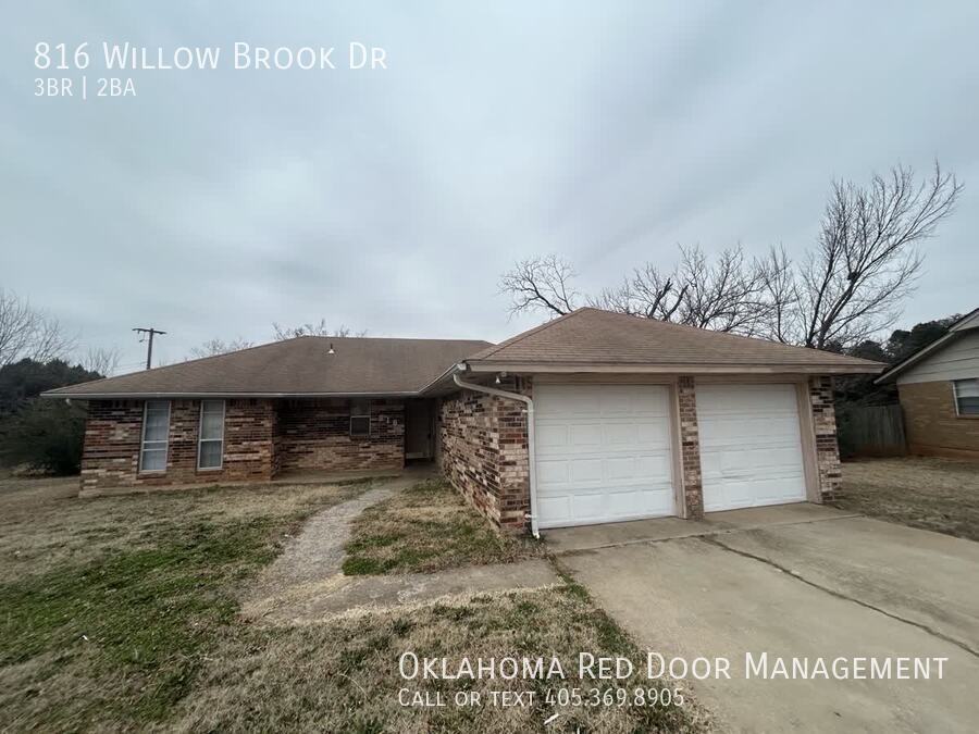 816 Willow Brook Dr - Photo 2 of 25