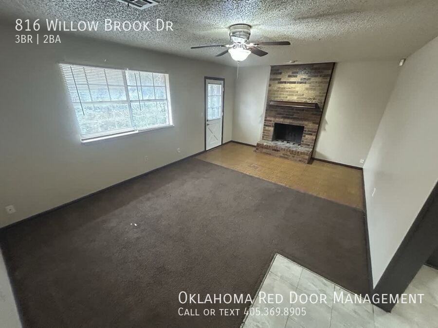 816 Willow Brook Dr - Photo 3 of 25