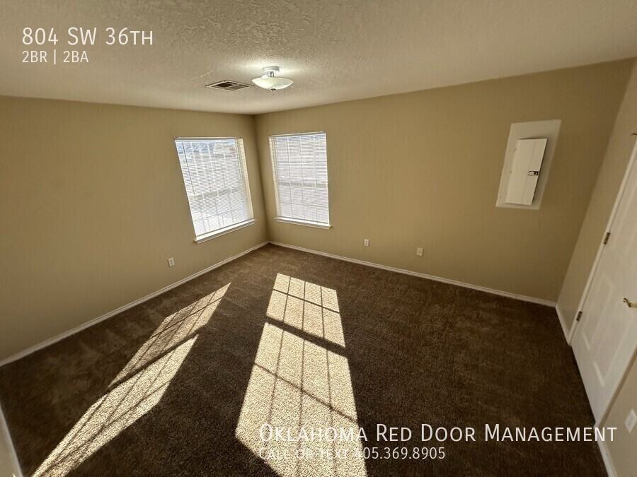 804 Sw 36th St - Photo 4 of 24