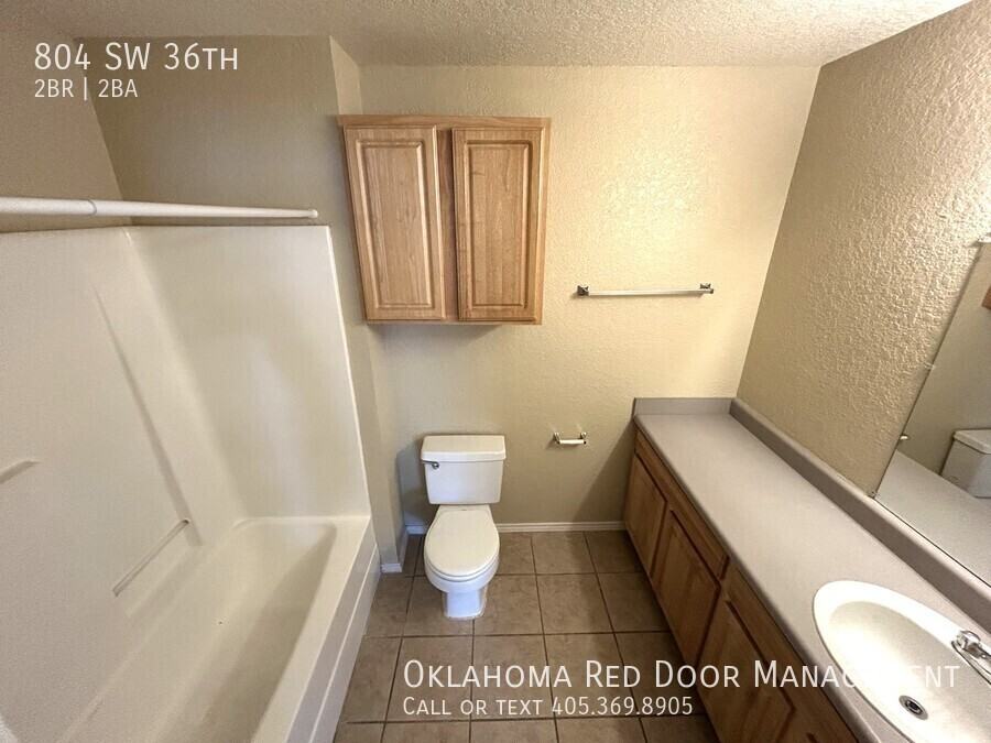 804 Sw 36th St - Photo 7 of 24