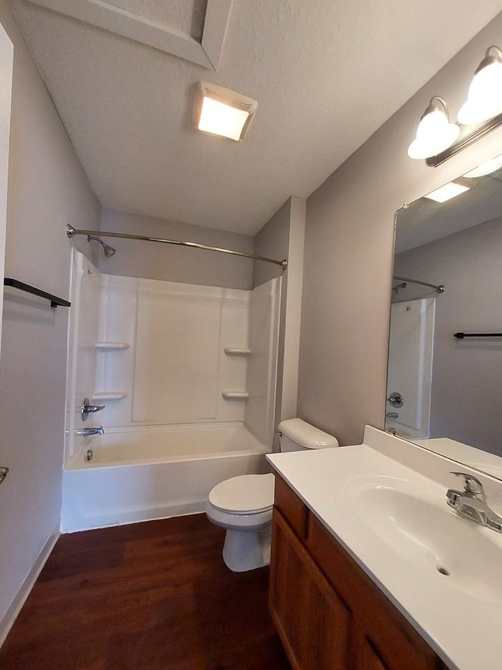 179 S 6th St #D - Photo 3 of 7