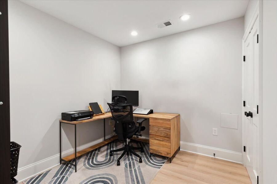 2150 Florida Ave Nw #1 - Photo 3 of 17