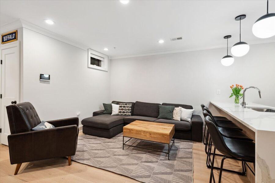 2150 Florida Ave Nw #1 - Photo 5 of 17