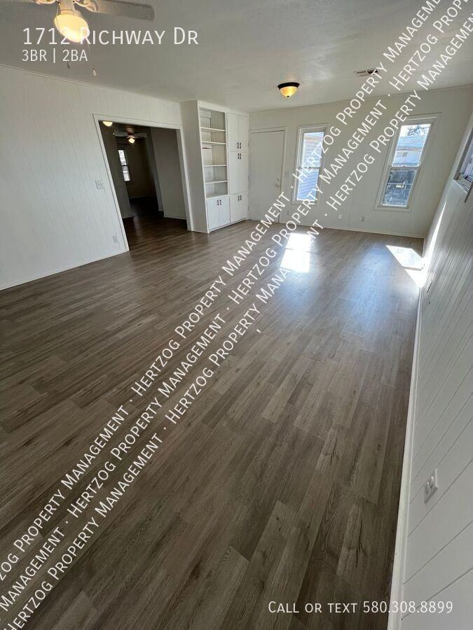 1712 Richway Dr - Photo 5 of 18