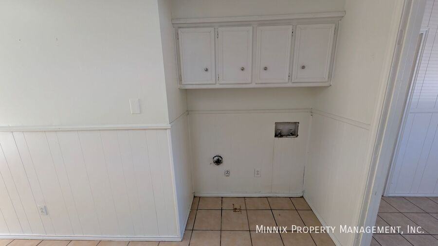 5718 Brownfield Dr #D - Photo 6 of 13