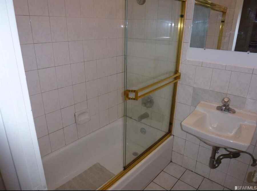 10 Brooklyn Pl #03 - Photo 7 of 8