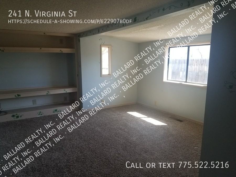 241 Virginia St - Photo 5 of 17