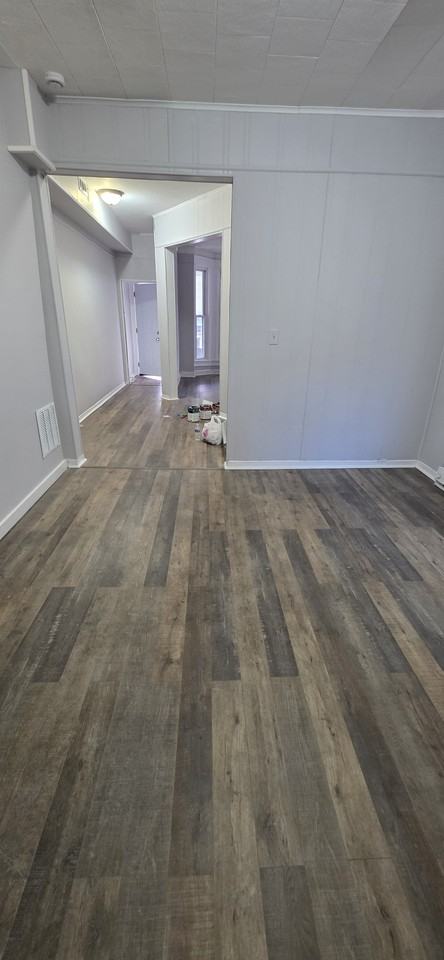 1135 Poplar Grove St - Photo 3 of 9